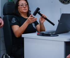 Sistema prisional do Paraná recebe primeira unidade móvel de monitoração eletrônica do país